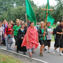Z trasy XXVI Pieszej Pielgrzymki - 6 sierpnia 2016